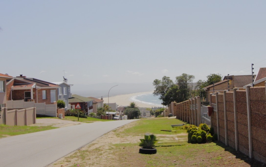 3 Bedroom Property for Sale in Wavecrest Eastern Cape